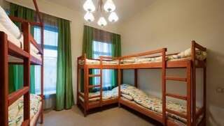 Хостел Уют Саратов Кровать в общем 6-местном номере для мужчин и женщин-22